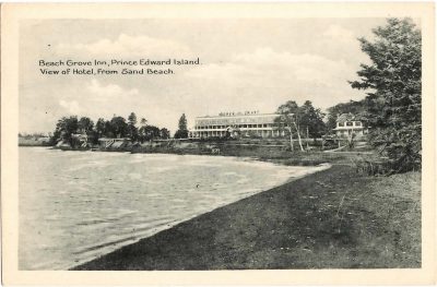 , Beach Grove Inn, Prince Edward Island. View of Hotel, from Sand Beach. (0356), PEI Postcards