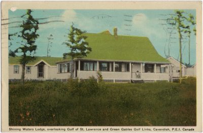 , Shining Waters Lodge, overlooking Gulf of St. Lawrence and Green Gables Golf Links, Cavendish,
    P.E.I. Canada (1622), PEI Postcards